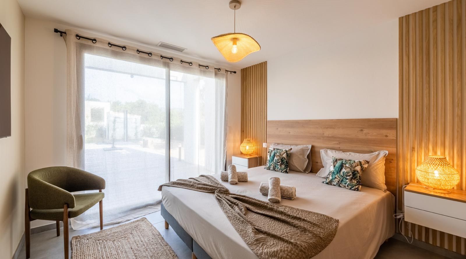 Vue d'une chambre villa en location en corse du sud